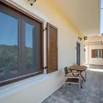 Captain Spiros Casa Bella Trio Apartment
